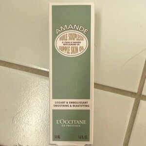 L'OCCITANE Amande Supple Skin Oil - Green and White